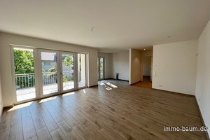 Wohnzimmer mit offener K�che